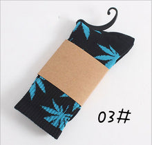 Load image into Gallery viewer, Winter high Quality Harajuku chaussette Style Weed Socks For Women Men&#39;s Cotton Hip Hop Socks Man Meias Mens Calcetines
